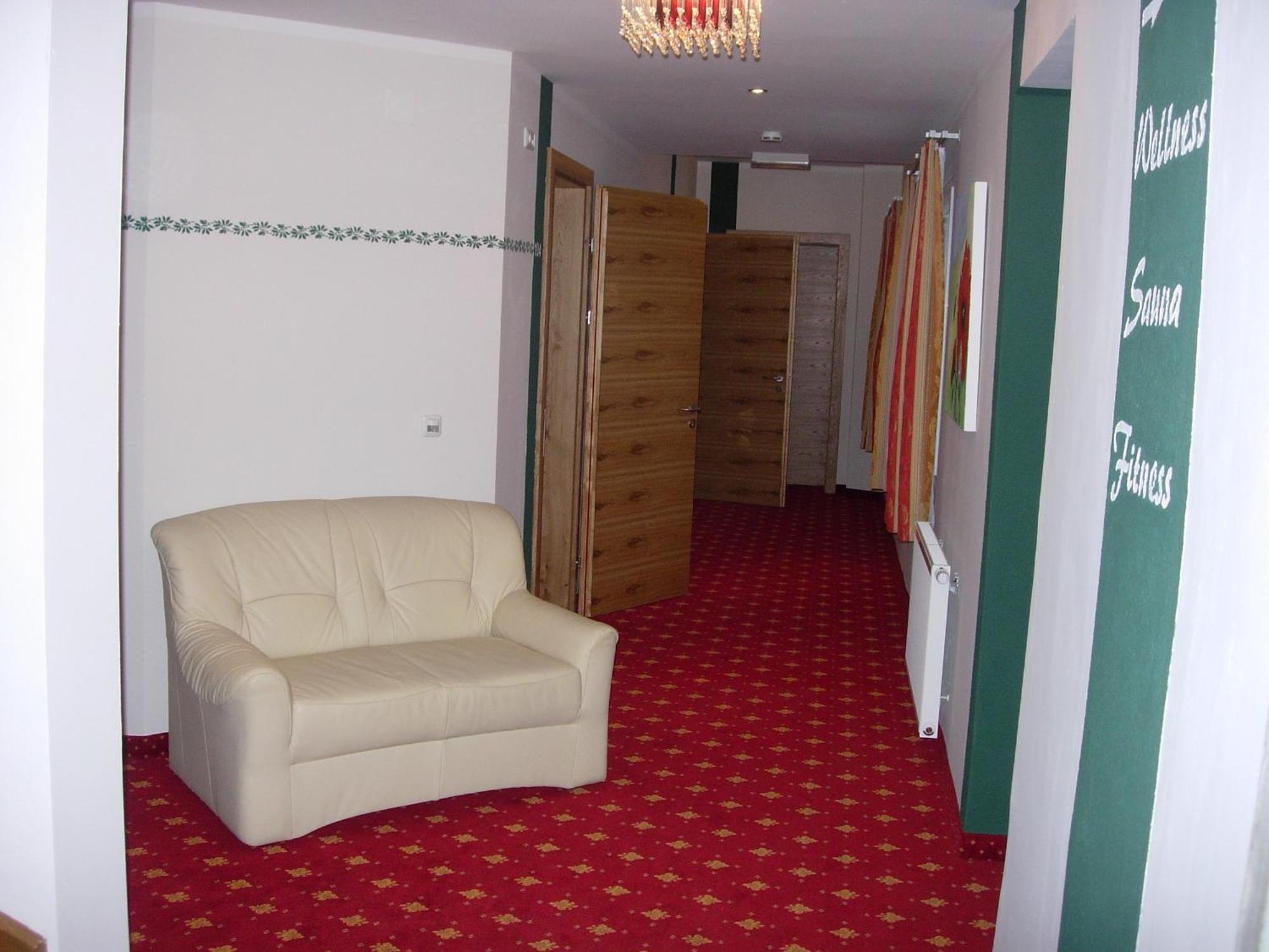 Erlebnis-Hotel-Appartements Латшах-обер-дем-Факер-Зе Экстерьер фото
